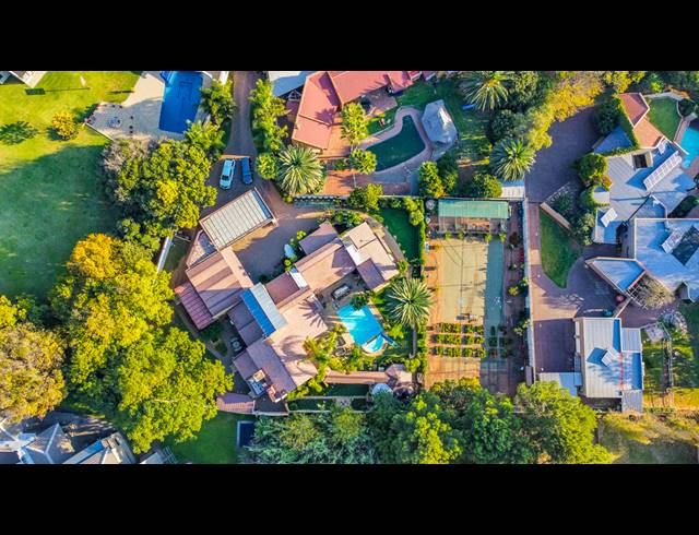 5 BEDROOM HOUSE FOR SALE IN VANDERBIJLPARK SW 5